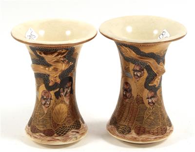1 Paar kleine Satsuma-Vasen, - Antiquariato e Dipinti