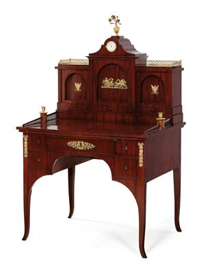 Exquisite Neo-Classical desk, - Works of Art (Furniture, Sculpture, Glass and porcelain)