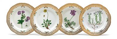 Flora Danica plate, - Works of Art (Furniture, Sculpture, Glass and porcelain)