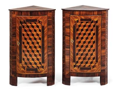 Pair of corner cabinets, - Works of Art (Furniture, Sculpture, Glass and porcelain)