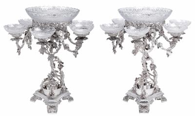 A pair of large English Centrepieces, - Starožitnosti (Nábytek, Sochařská díla, Sklo, Porcelán)