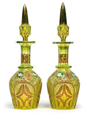 A pair of decanters with stoppers, - Oggetti d'arte (mobili, sculture, Vetri e porcellane)