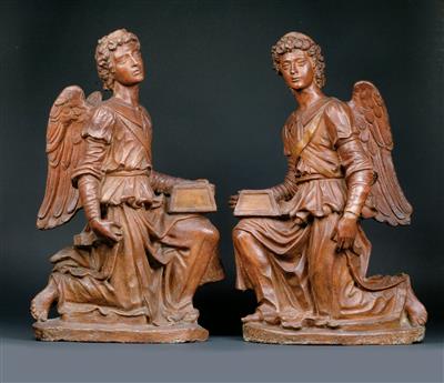 Paar meisterliche Engel, - Antiquitäten (Möbel, Skulpturen, Glas und Porzellan)