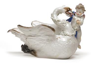 Sauceboat from the Swan Service, - Works of Art (Furniture, Sculpture, Glass and porcelain)