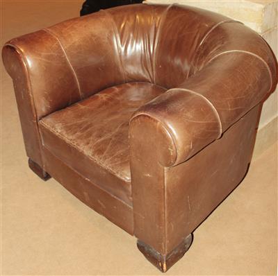 Clubfauteuil, - Antiquariato e Dipinti