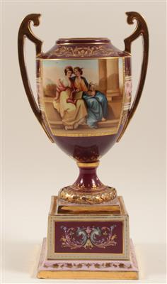 Henkelvase mit Sockel, - Antiques and Paintings