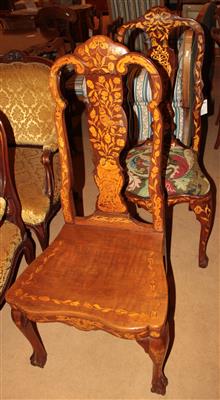 Zwei variierende Sessel, - Winter-Auktion (Antiquitäten, Bilder, Möbel, Teppiche, Design)