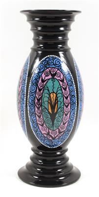 Vase, - Antiques and Paintings