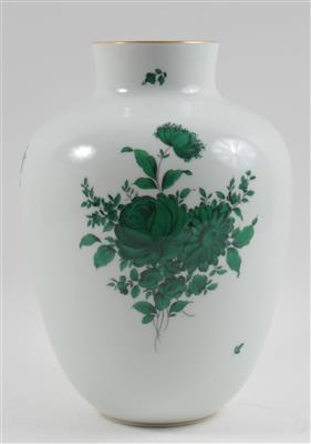 Vase, - Antiques and Paintings