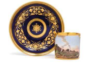 A cup and saucer with veduta of ‘Sommet et Cratere du Mont Vesuve’, - Starožitnosti (Nábytek, Sochařská díla)