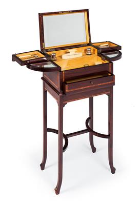 Exquisite English lady’s make-up table, - Oggetti d'arte