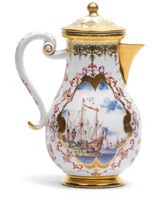 A coffee jug with cover, - Works of Art (Furniture, Sculptures, Glass, Porcelain)
