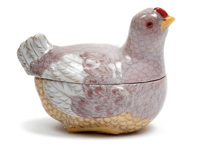 A hen in the form of a bowl with cover, - Works of Art (Furniture, Sculptures, Glass, Porcelain)