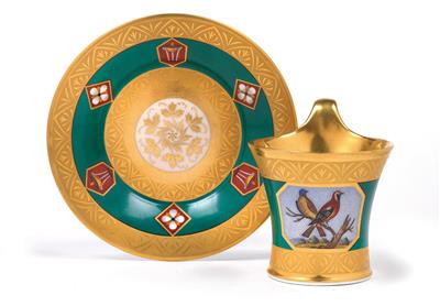Tasse und Untertasse mit "Pietra-Dura"-Malerei, - Antiquitäten & Möbel