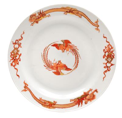 A plate from the ‘Red Court Dragon’ service, - Works of Art (Furniture, Sculptures, Glass, Porcelain)
