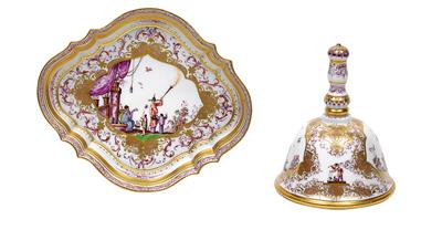 A table bell with présentoir, - Works of Art (Furniture, Sculptures, Glass, Porcelain)