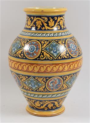 Vase, - Antiques and Paintings