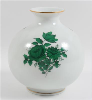 Vase, - Antiques and Paintings