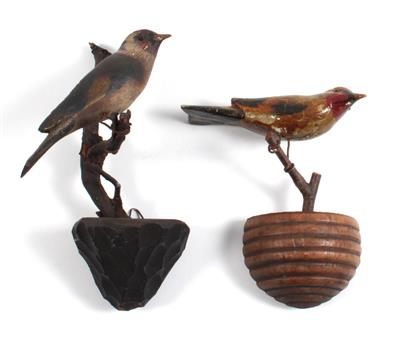 Zwei Viechtauer Vögel, - Saisonabschluß-Auktion Bilder Varia, Antiquitäten, Möbel, Teppiche und Design