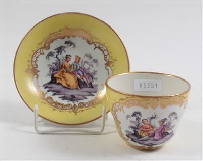 Tasse mit Untertasse, - Summer-auction