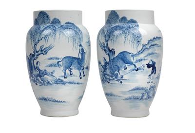1 Paar blau weiße Vasen - Asta estiva