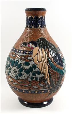 Große Vase mit Raubvogel, - Letní aukce