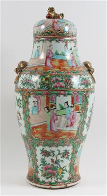 Famille rose Deckelvase, - Antiques and Paintings