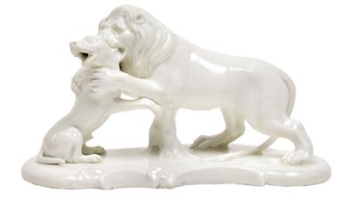 A lion fighting with a hyena, - Works of Art (Furniture, Sculpture, Glass and porcelain)