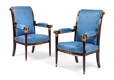 Pair of Italian armchairs, - Oggetti d'arte (mobili, sculture, Vetri e porcellane)