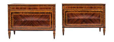 Pair of Neo-Classical Lombardy chests of drawers, - Works of Art (Furniture, Sculpture, Glass and porcelain)