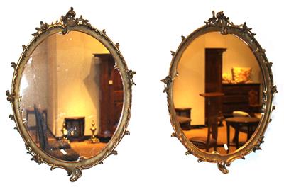 Paar ovale Wandspiegel im Rokokostil, - Saisoneröffnungs-Auktion Antiquitäten & Bilder & Möbel und Design