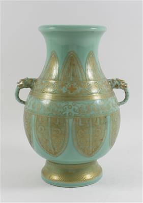 Seladon-Vase, - Saisoneröffnungs-Auktion Antiquitäten & Bilder & Möbel und Design
