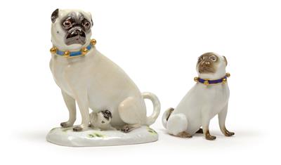 A female pug dog with her young and a small pug dog all with light blue collars, - Oggetti d'arte (mobili, sculture, vetri e porcellane)