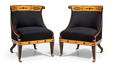 A pair of Fauteuils, - Works of Art (Furniture, Sculptures, Glass, Porcelain)