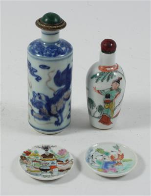 2 Snuffbottles, 2 Miniaturschälchen, - Antiques and Paintings