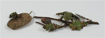 Frosch auf Eichenzweig, Frosch mit Blatt - Saisonabschluß-Auktion Bilder, Möbel und Antiquitäten
