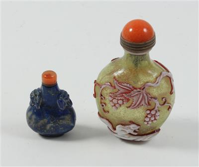 2 Snuffbottles, - Antiques and Paintings