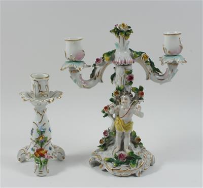 Zweiarmiger Kerzenständer, 1 Kerzenständer, - Saisoneröffnungs-Auktion Antiquitäten & Bilder