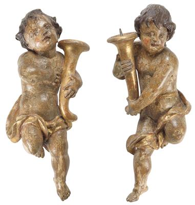 A pair of Baroque angels, - Starožitnosti (Nábytek, Sochařská díla, Sklo, Porcelán)