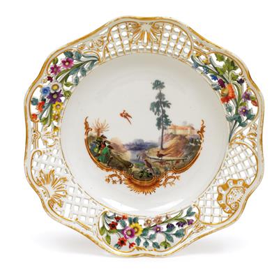 A dessert plate from the hunt-décor service of "Graf Orlof", - Works of Art (Furniture, Sculptures, Glass, Porcelain)