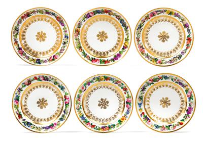 Six plates with floral friezes, from France, - Starožitnosti (Nábytek, Sochařská díla, Sklo, Porcelán)