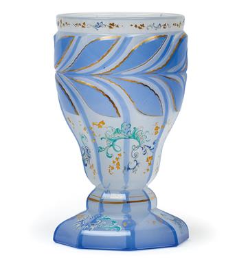 A beaker with foot, - Works of Art (Furniture, Sculptures, Glass, Porcelain)