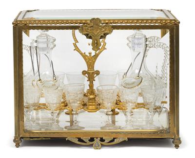 A glass cassette with gold-plated inside furnishing, - Oggetti d'arte (mobili, sculture, vetri, porcellane)