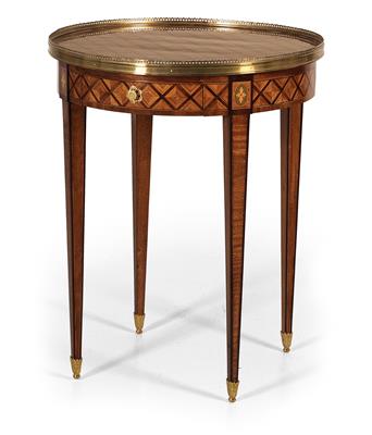 Round salon table, - Works of Art (Furniture, Sculptures, Glass, Porcelain)