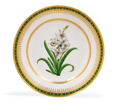 Botanical dinner plate from Russia - Works of Art (Furniture, Sculptures, Glass, Porcelain)