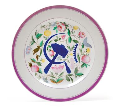 A Russian revolutionary plate, - Oggetti d'arte (mobili, sculture, vetri, porcellane)