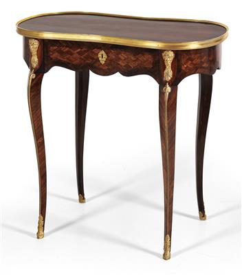 Small salon table in the Transition style, - Works of Art (Furniture, Sculptures, Glass, Porcelain)