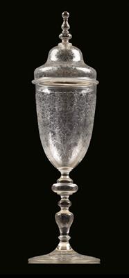 A goblet with cover with birds and snakes, - Starožitnosti