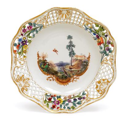 A dessert plate from the hunting service of "Graf Orlof", - Starožitnosti