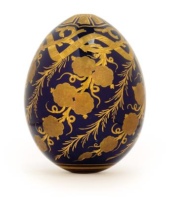 A Russian porcelain egg, - Works of Art